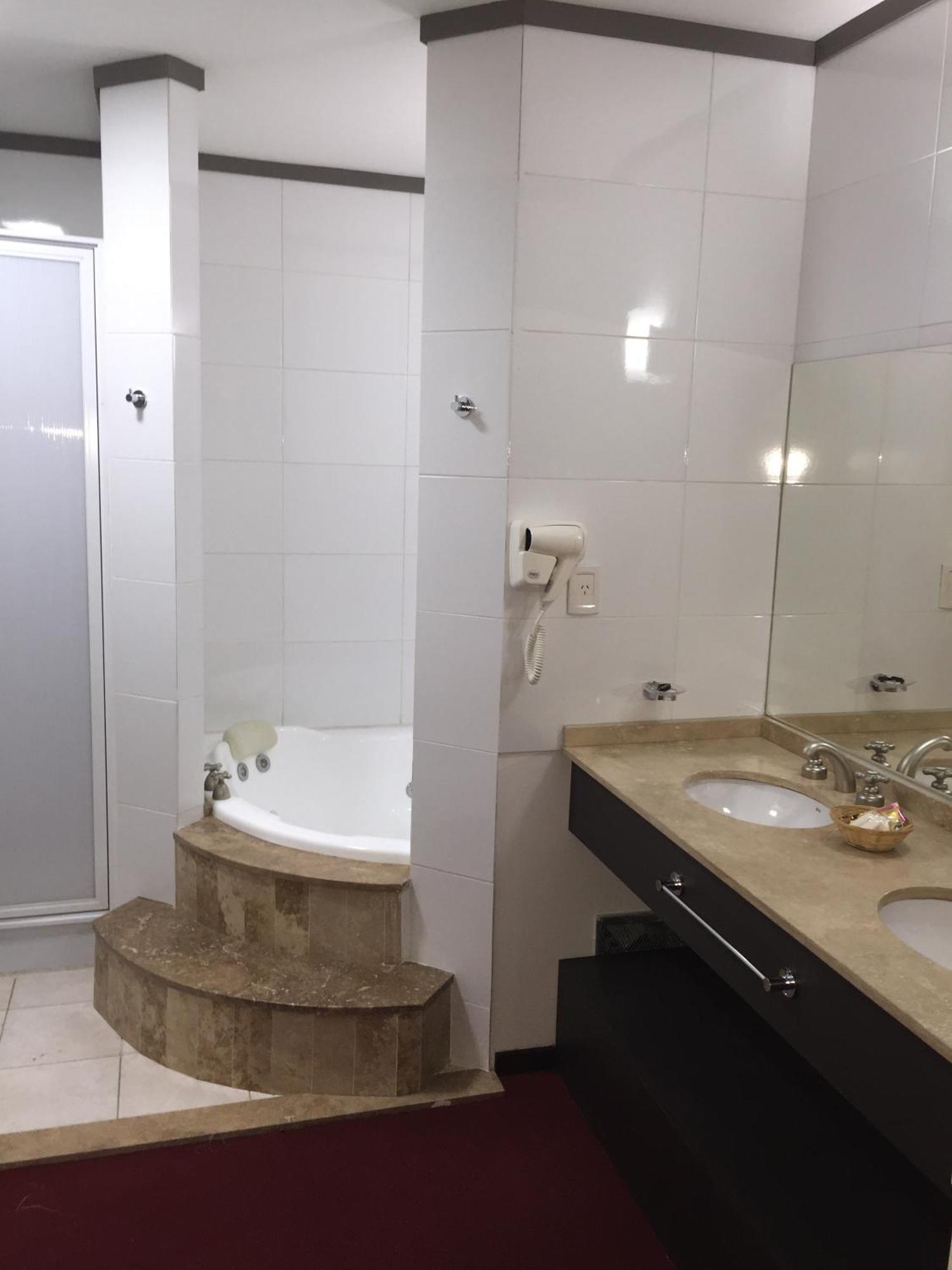 Nuevo Mundo Hotel Сан Рафаел Екстериор снимка